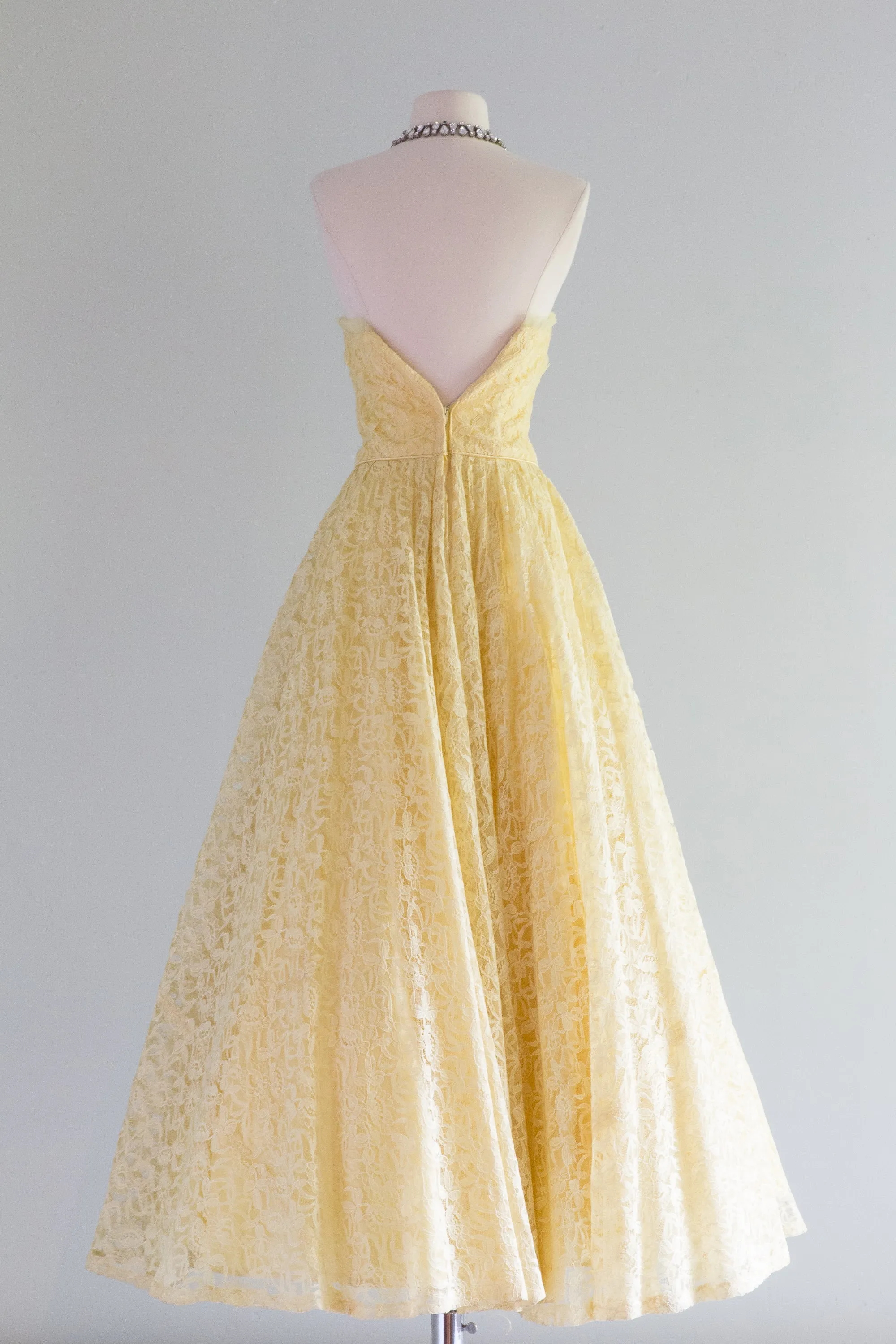 1950's Belle Of The Ball Strapless Yellow Lace Prom Dress / XXS