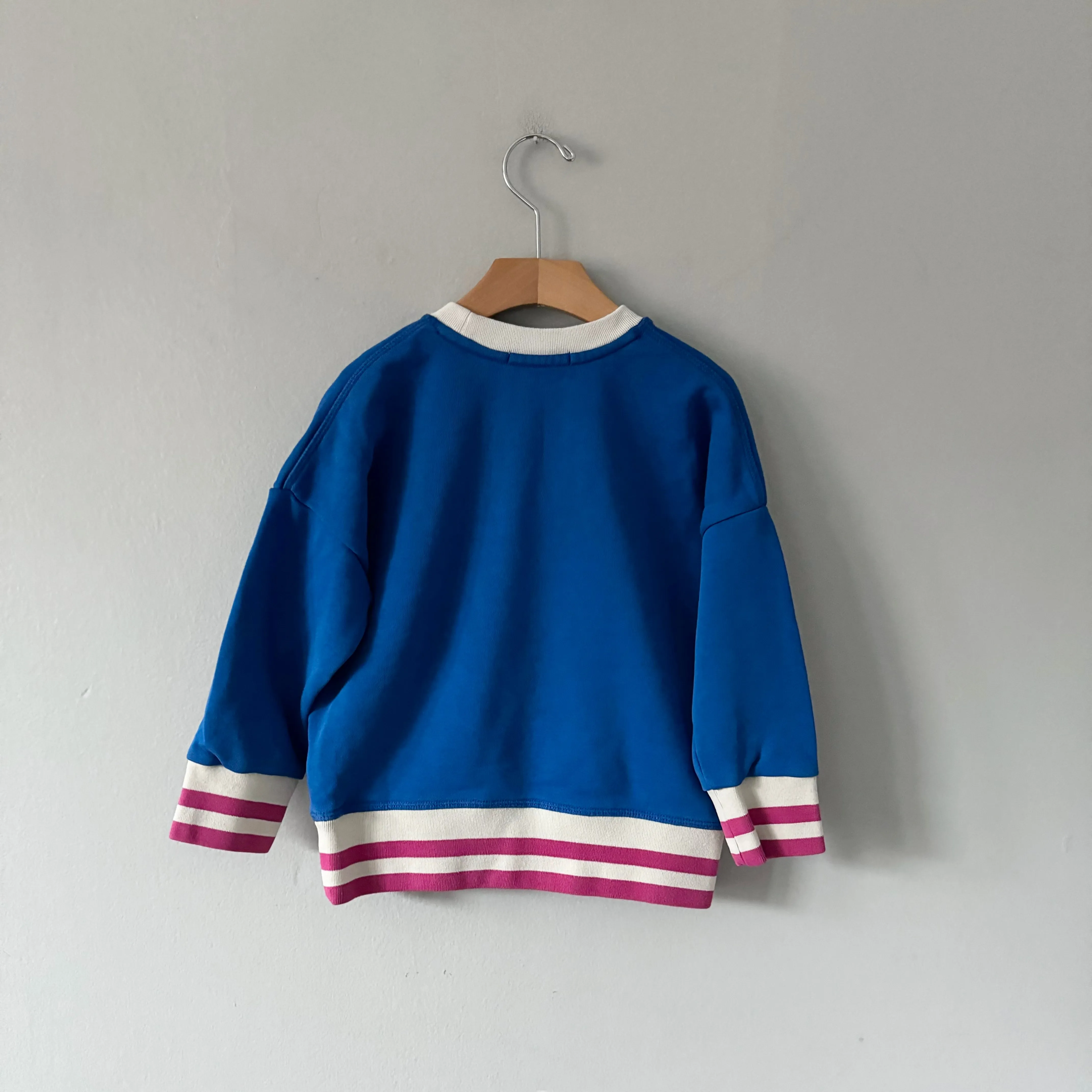Burberry / Blue sweatshirt / 4Y