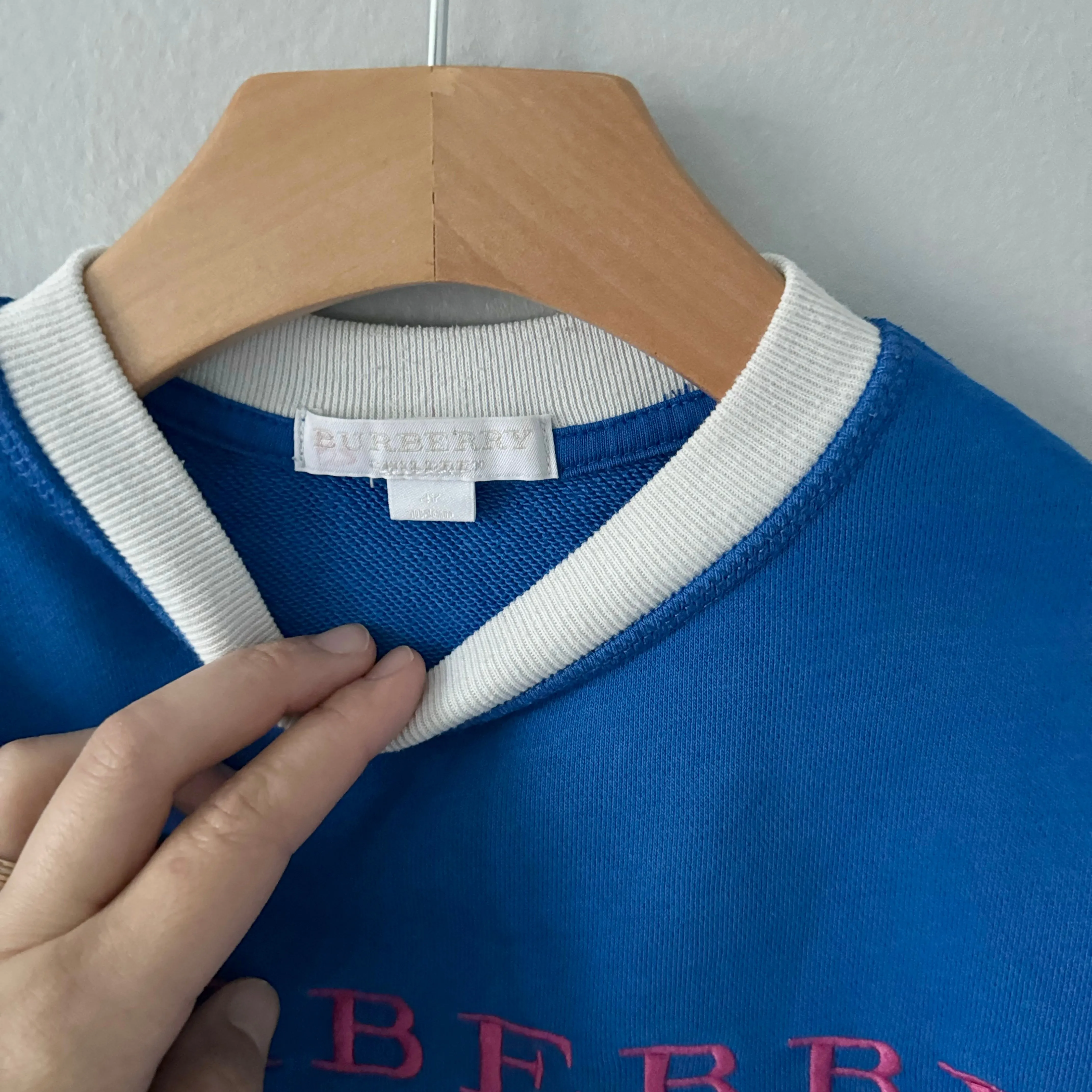 Burberry / Blue sweatshirt / 4Y