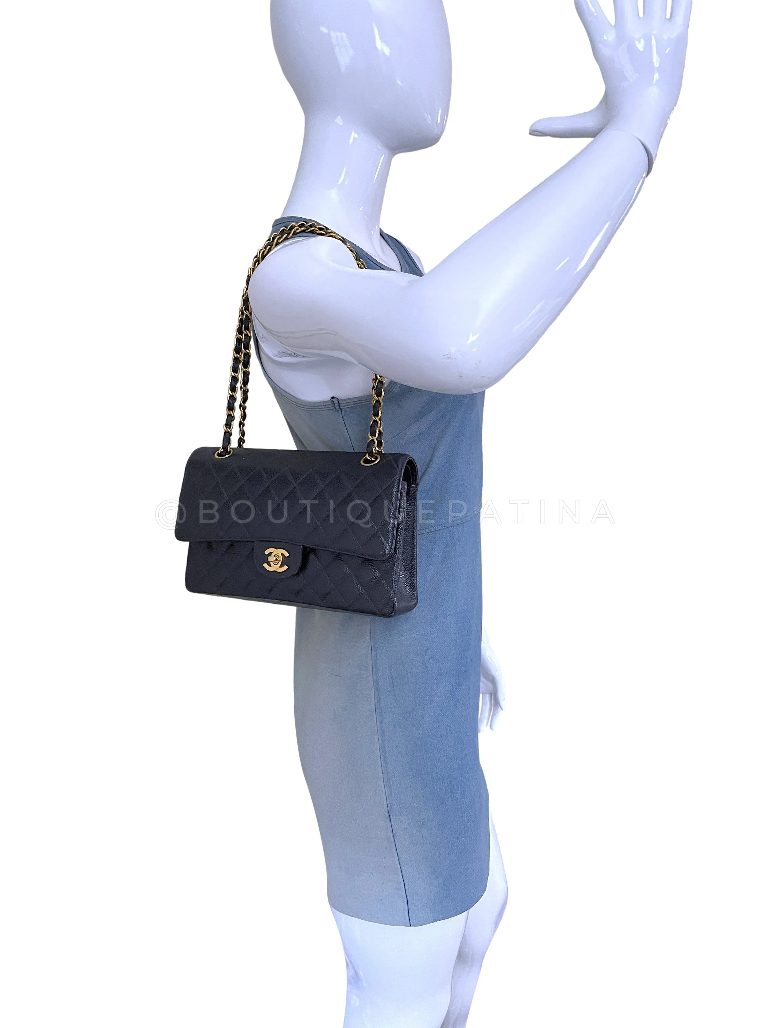 Chanel 1998 Vintage Dark Blue Caviar Medium Classic Double Flap Bag 24k GHW