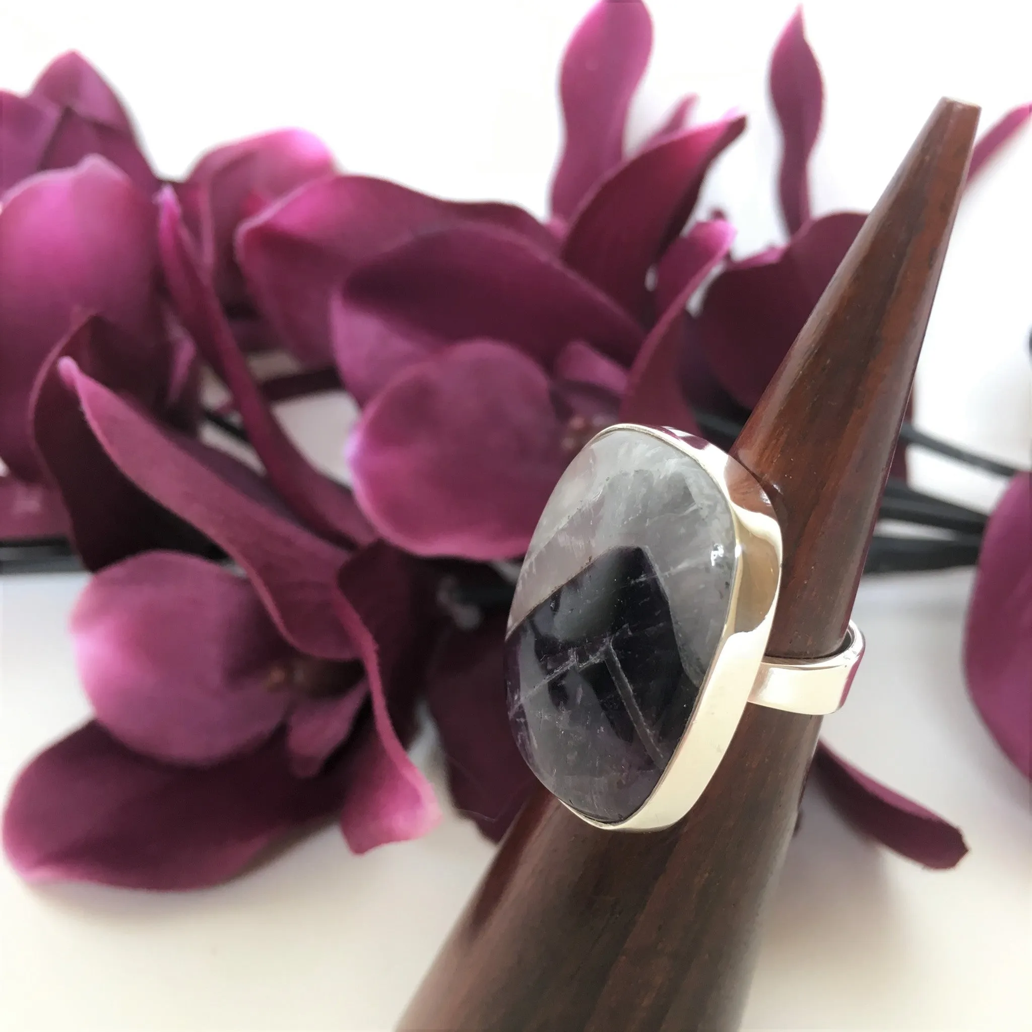 Chevron Ring - JUR111
