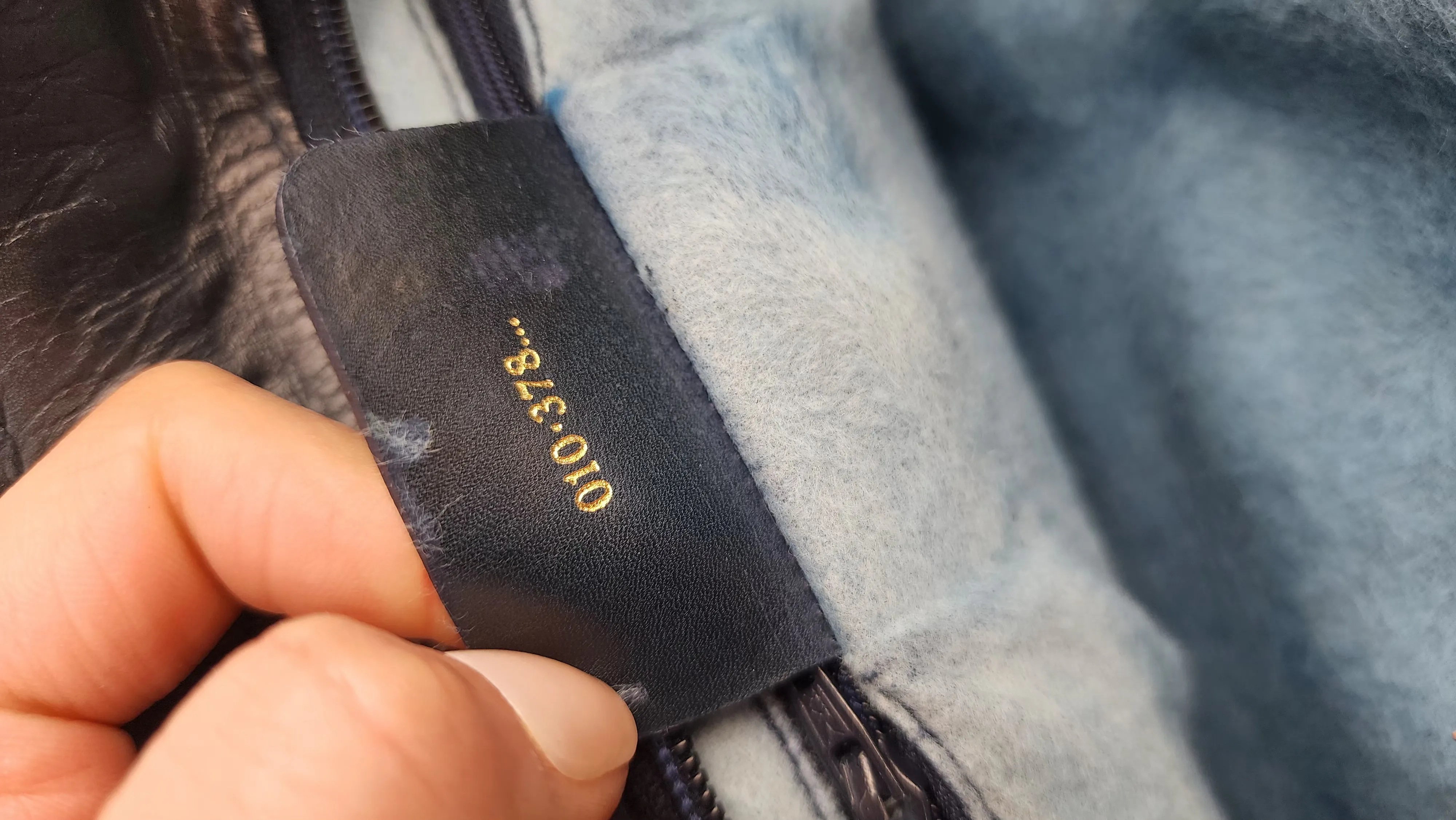 Gucci Vintage Navy Blue Shoulder Bag