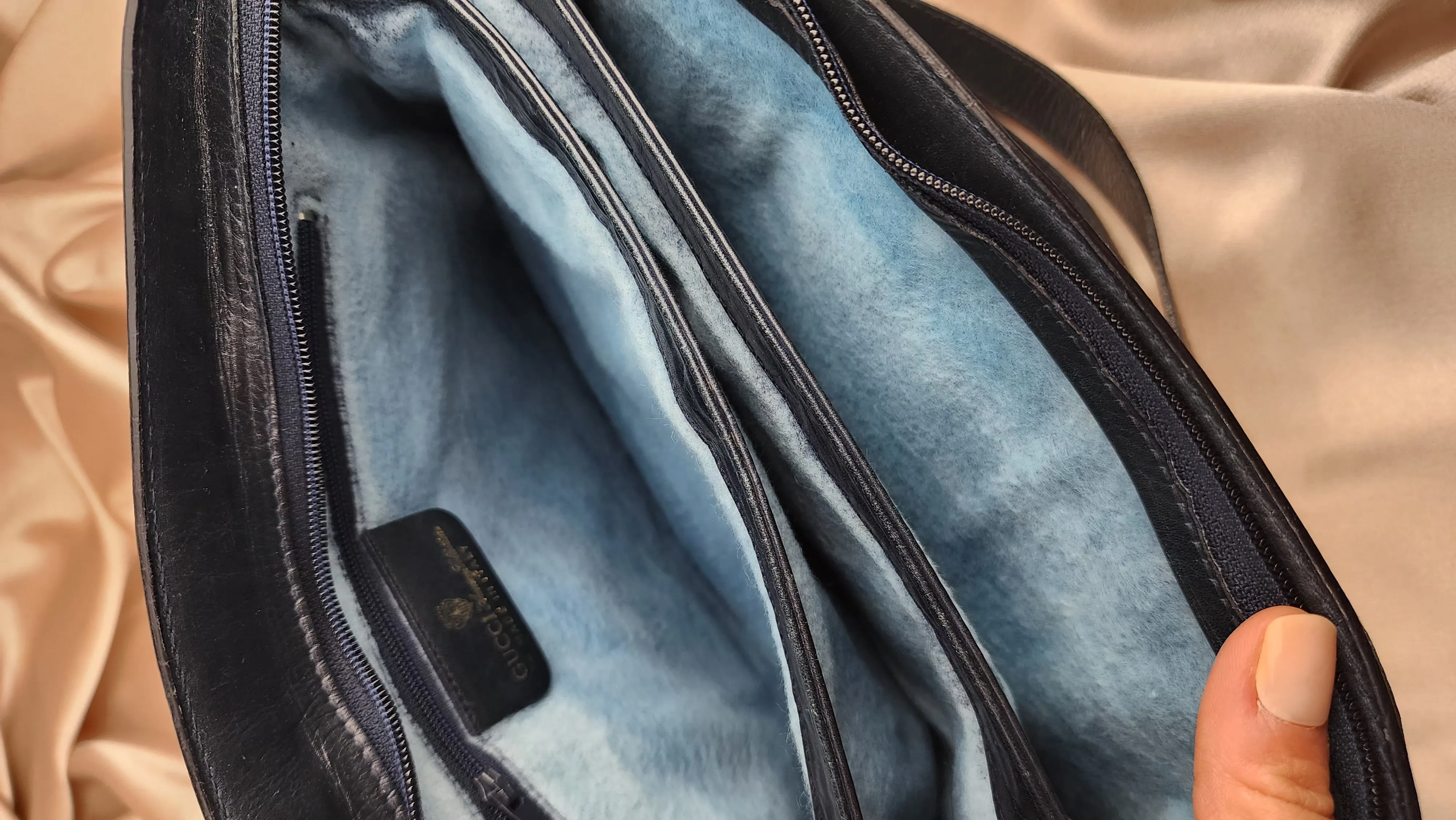 Gucci Vintage Navy Blue Shoulder Bag
